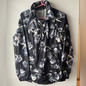 Lululemon windbreaker